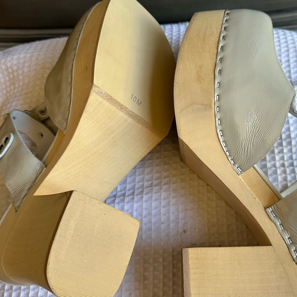 Jeffrey Campbell Platform Clogs - Picture 5 of 5